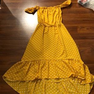 Yellow off shoulder polka dot dress NWOT small